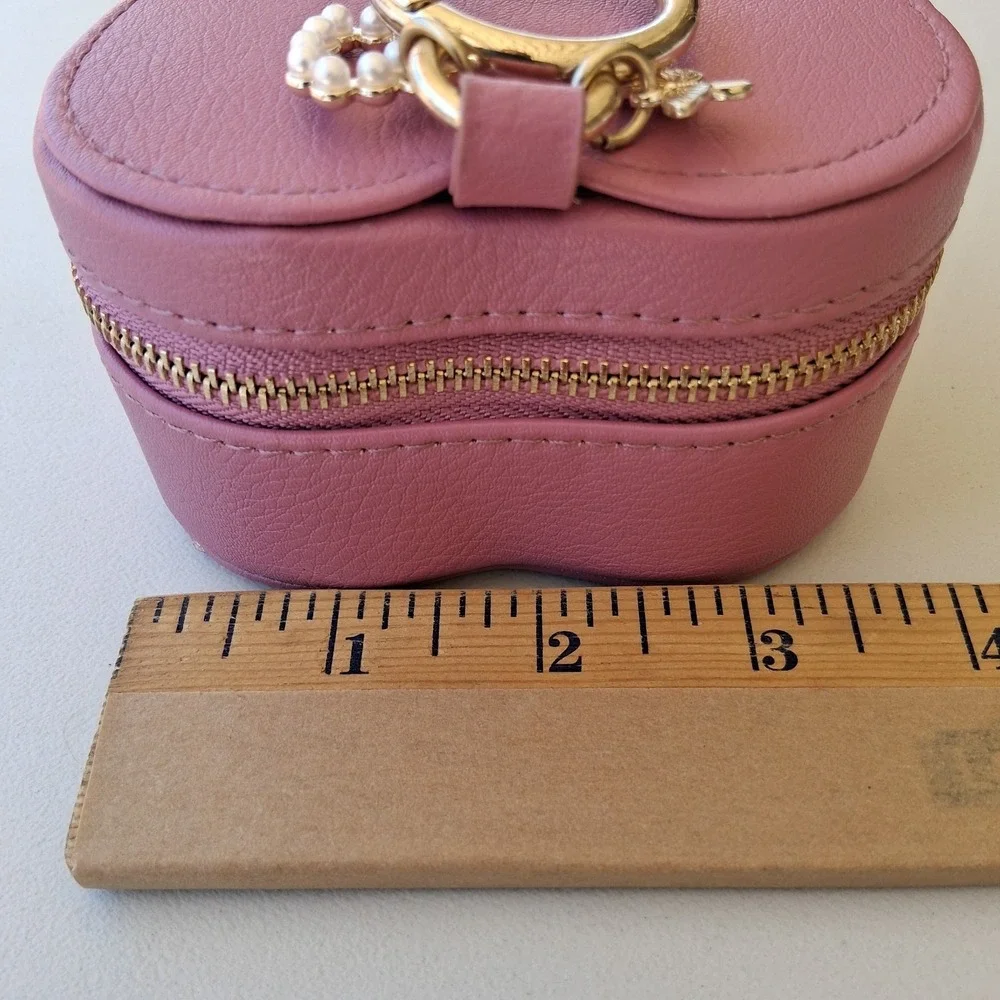 Compact Pink Heart Shaped Leatherette Jewelry Case Zipper Pocket Travel Storage